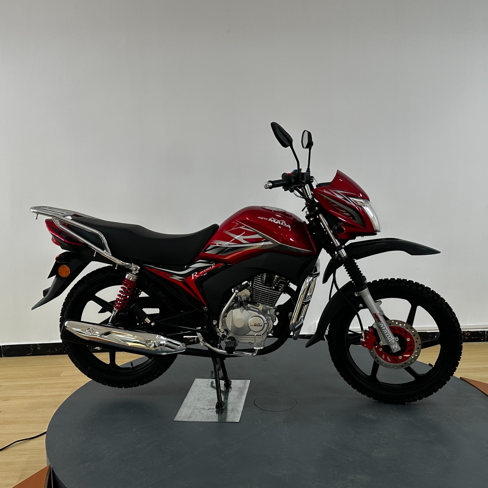 The Most Stylish Lightweight Gasoline-Powered Two-Wheeled Motorcycle for Adults, The Best Choice for Outdoor Riding.