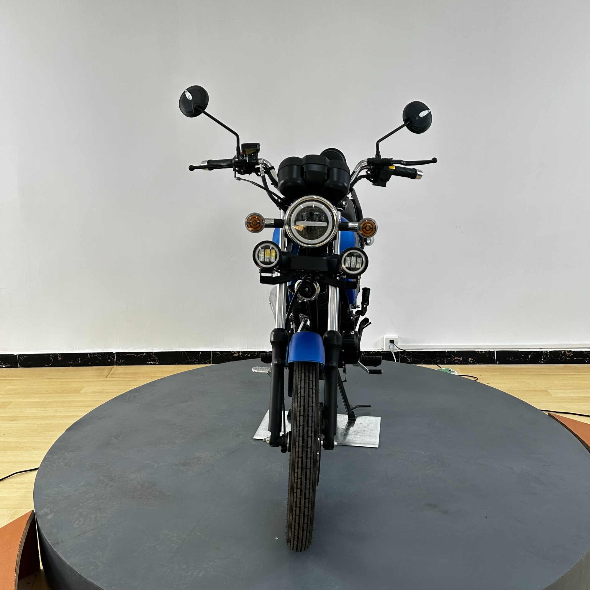 150cc Two-Wheeled Adult City Motorcycle Maximum Load Capacity 200kg