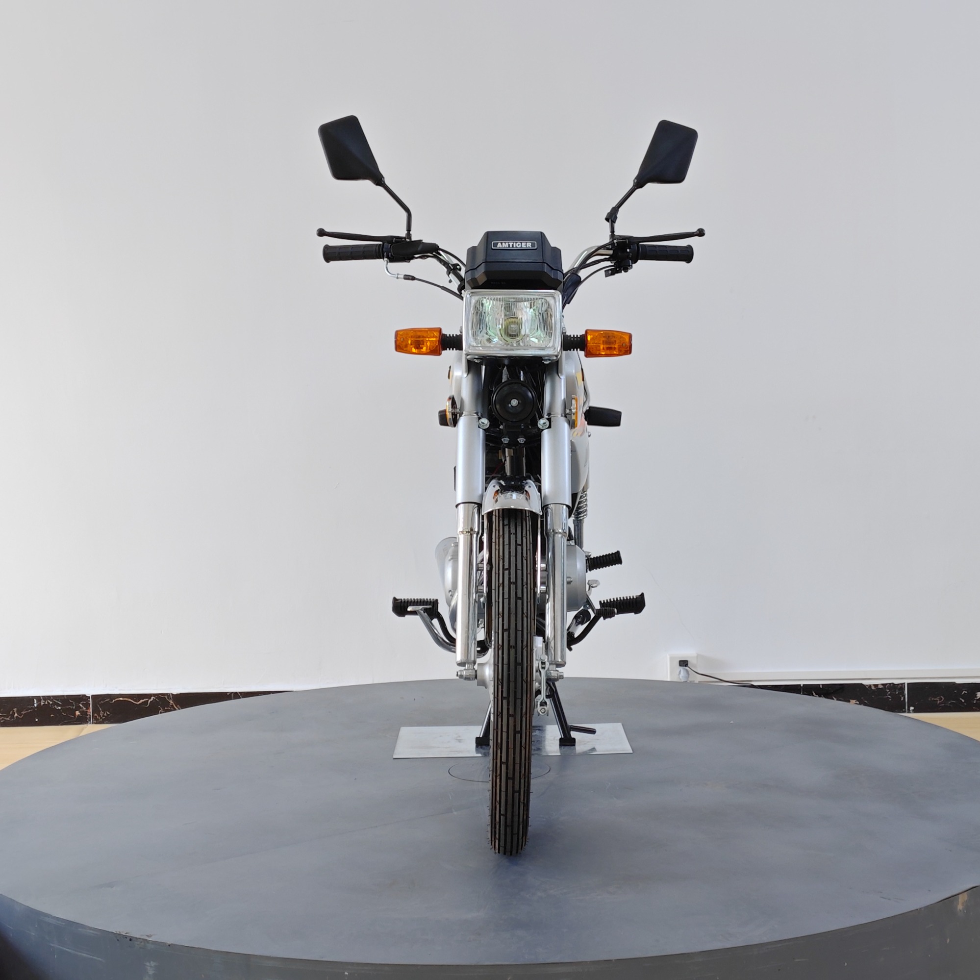 2026 Bestselling Gasoline-Powered Two-Wheeled Adult Passenger Motorcycle, Suitable for All Road Conditions