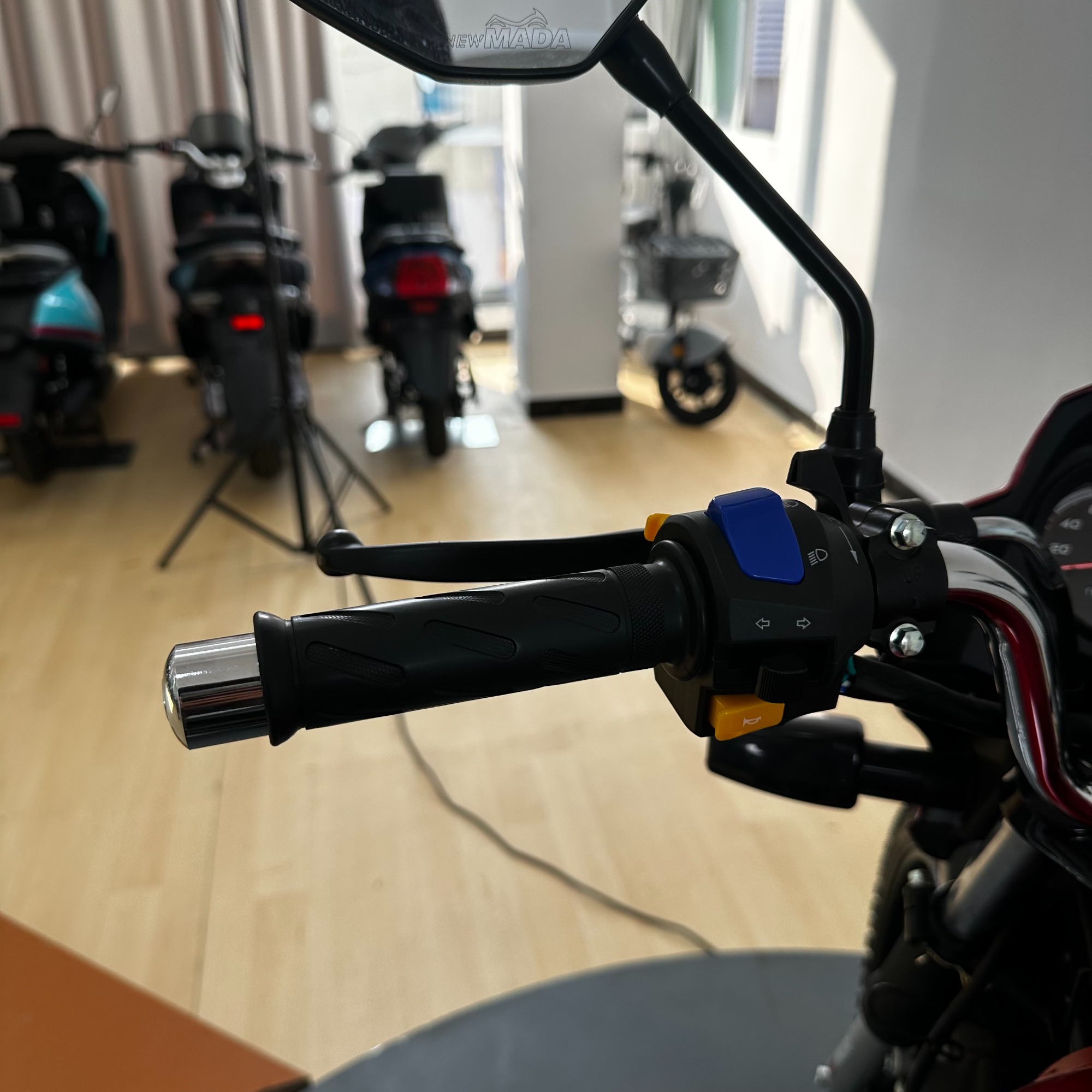 The Most Stylish Lightweight Gasoline-Powered Two-Wheeled Motorcycle for Adults, The Best Choice for Outdoor Riding.