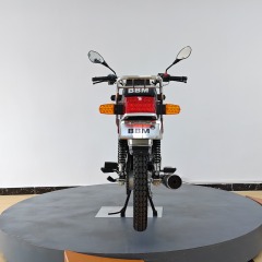 Hot-Selling 150cc Gasoline-Powered Two-Wheeled Adult Motorcycle, Suitable for Urban Commuting.