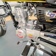 Factory Direct Sales of 125cc Two-Wheeled Fuel-Assisted Light Motorcycle
