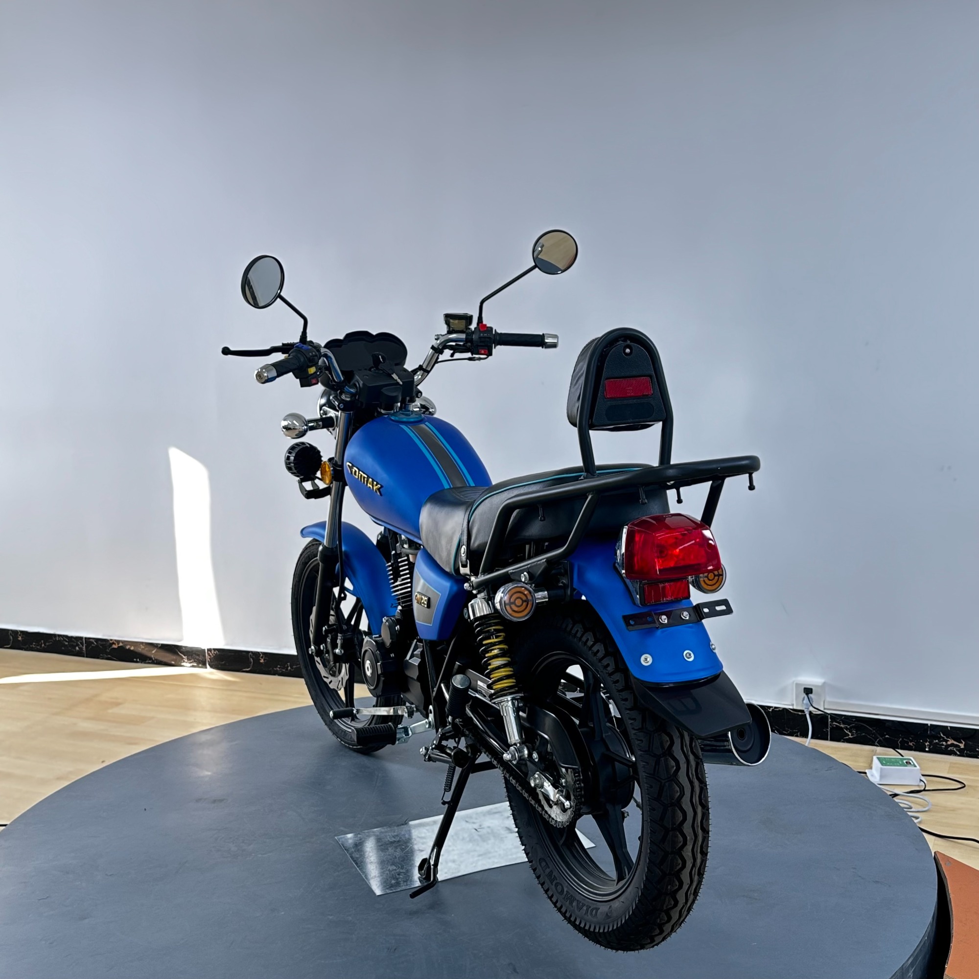 150cc Two-Wheeled Adult City Motorcycle Maximum Load Capacity 200kg