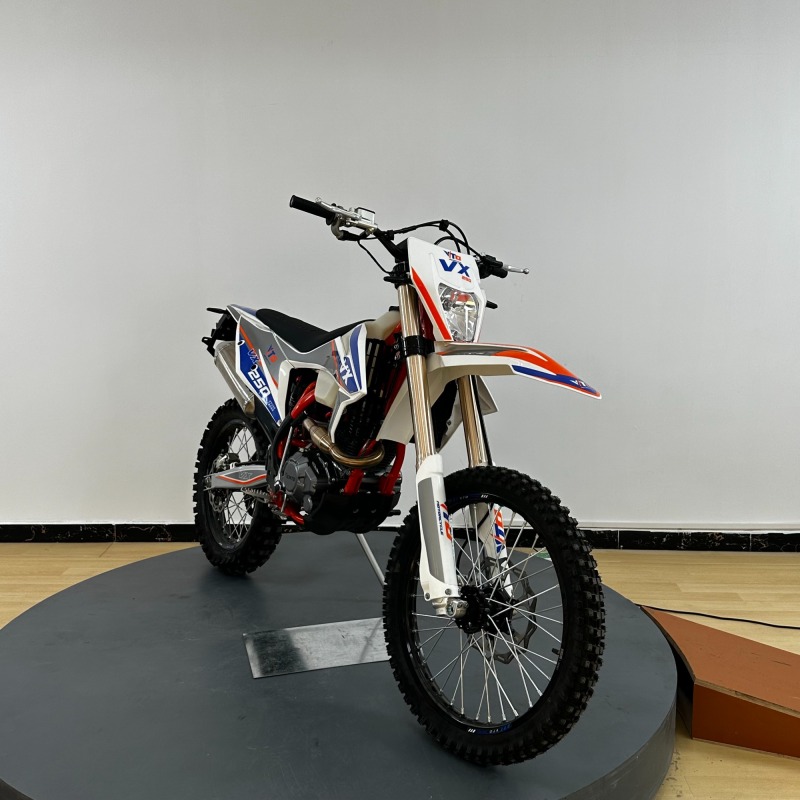 250cc High-Performance off-Road Racing Motorcycle with a Top Speed of 90 Km/H