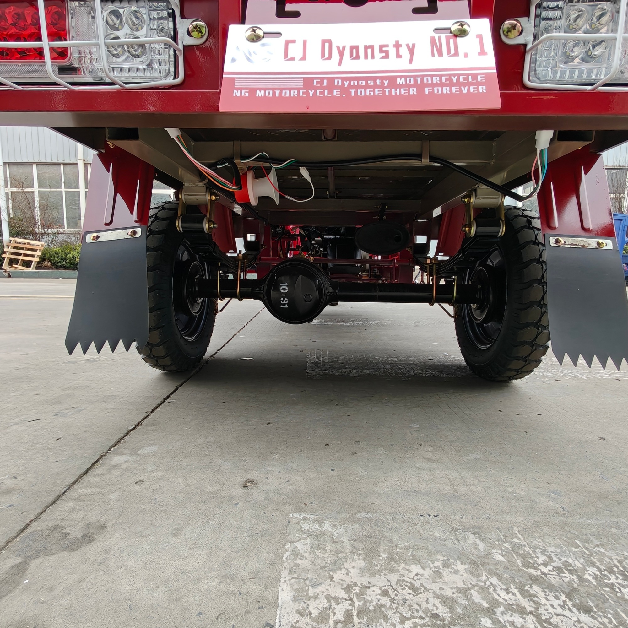 150cc Anti-Electric Cargo Tricycle, Designed for Both Passenger and Cargo Use