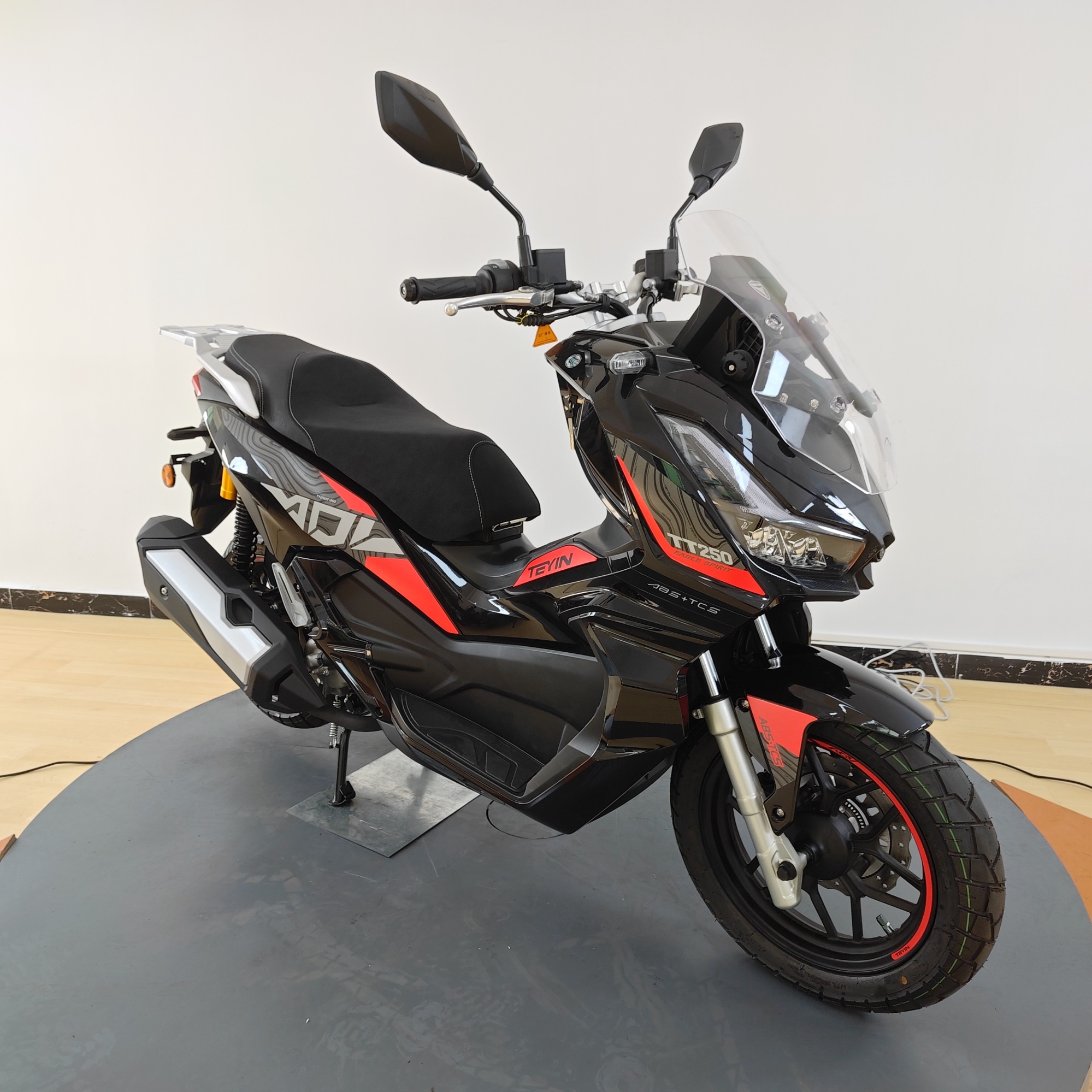 2026 New High-Power Adult Gasoline Motorcycle, Factory Direct Sales, Two-Wheeled Commuter Motorcycle