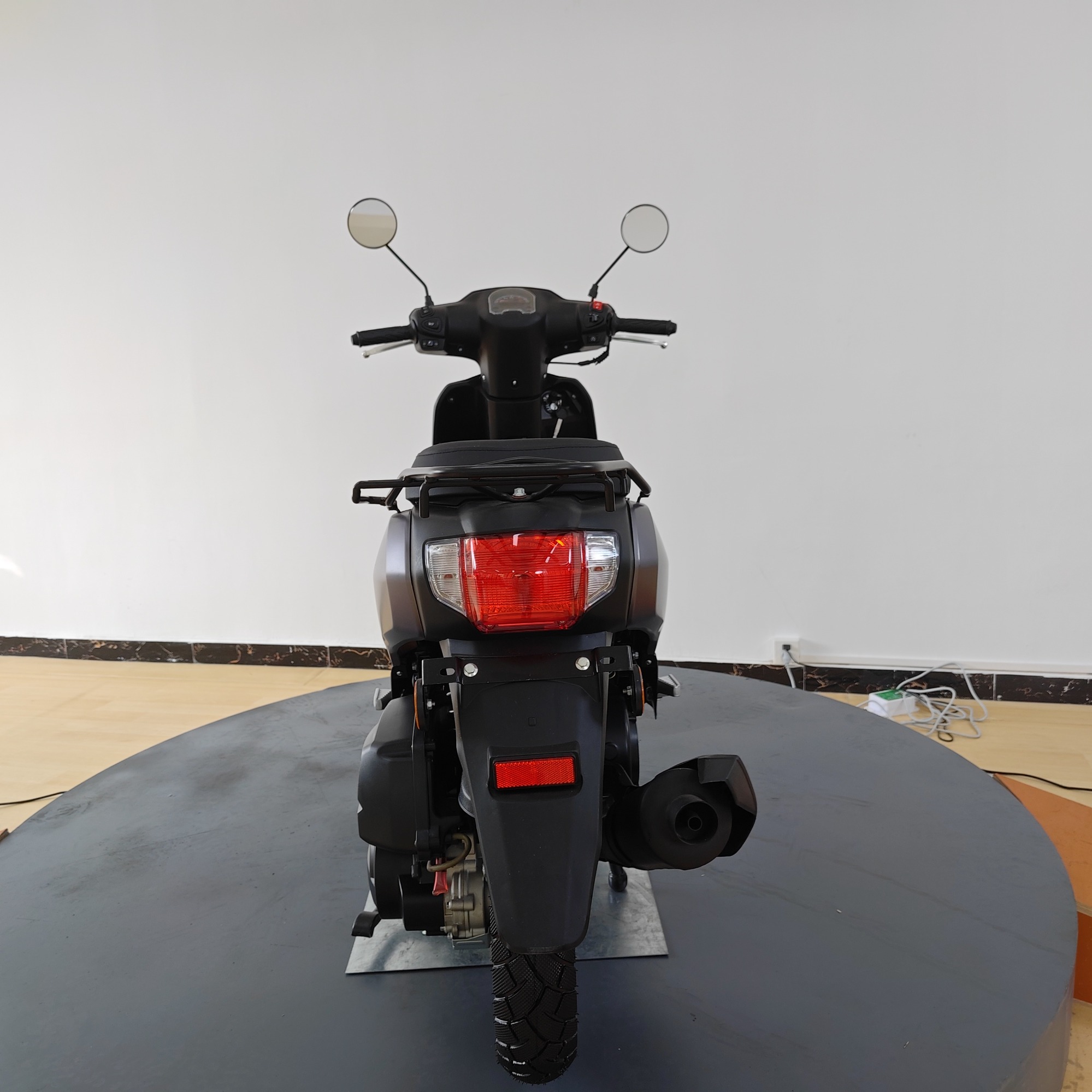 125cc Two-Wheeled Gasoline Scooter, King of Long-Distance Travel, Delivery Vehicle