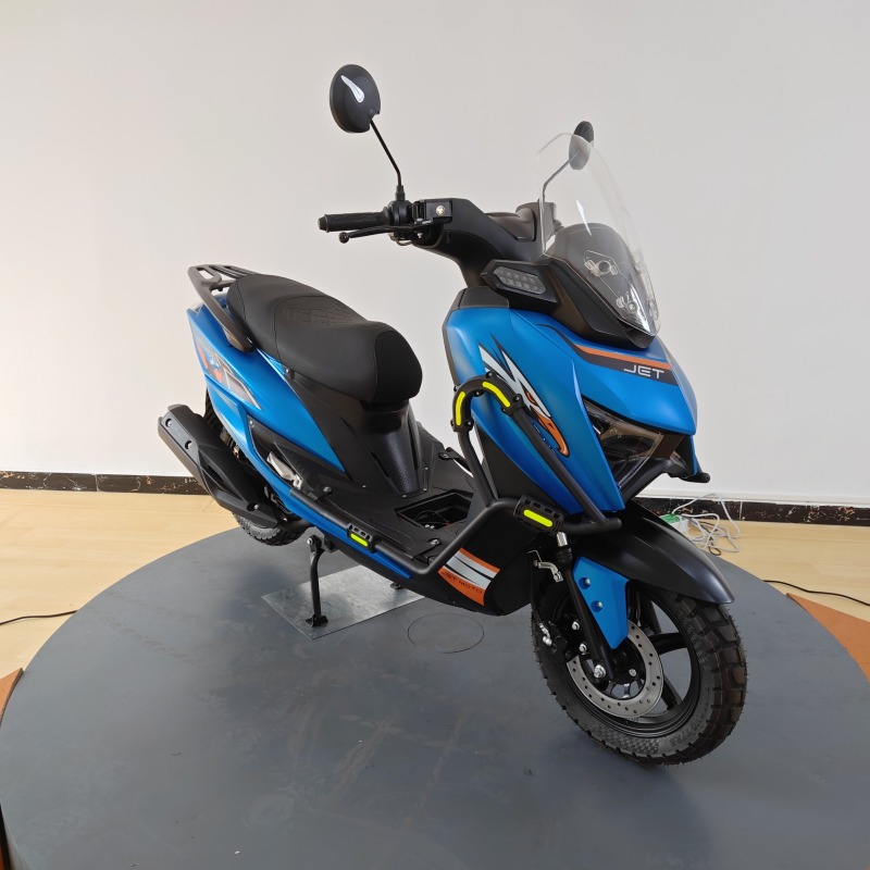 Compact 150cc Fuel-Powered Scooter for Women - Perfect for City