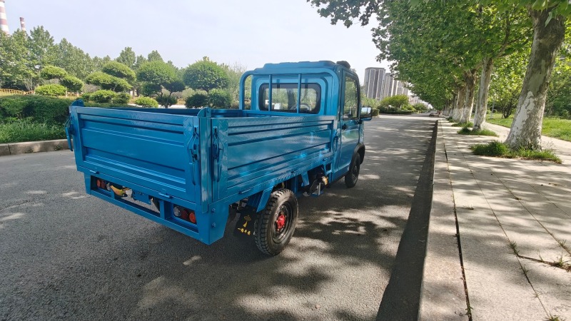 72V 2000W New Energy Electric Four-Wheeled Freight Vehicle, Suitable for Urban Transportation
