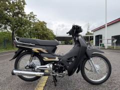 High-Quality Two-Wheeled Lightweight Four-Stroke 110cc Gasoline Motorcycle for Adults