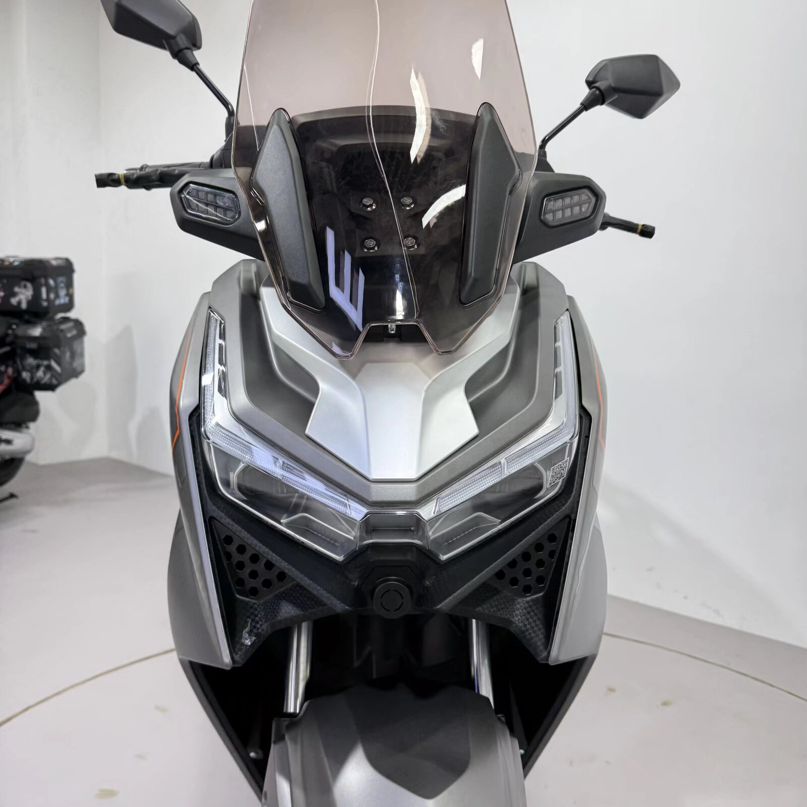 180cc Adult High-Speed Two-Wheeled Motorcycle, Durable Two-Wheeled Scooter