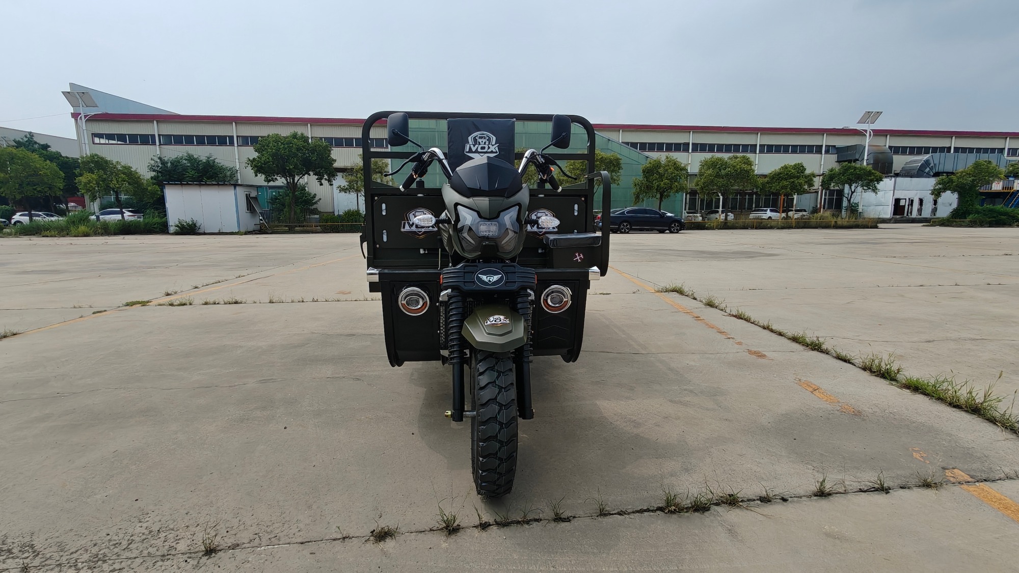 250cc Gasoline Engine Cargo Tricycle, Strong Load-Bearing Capacity, Stable and Reliable Power, High-Performance Tricycle.