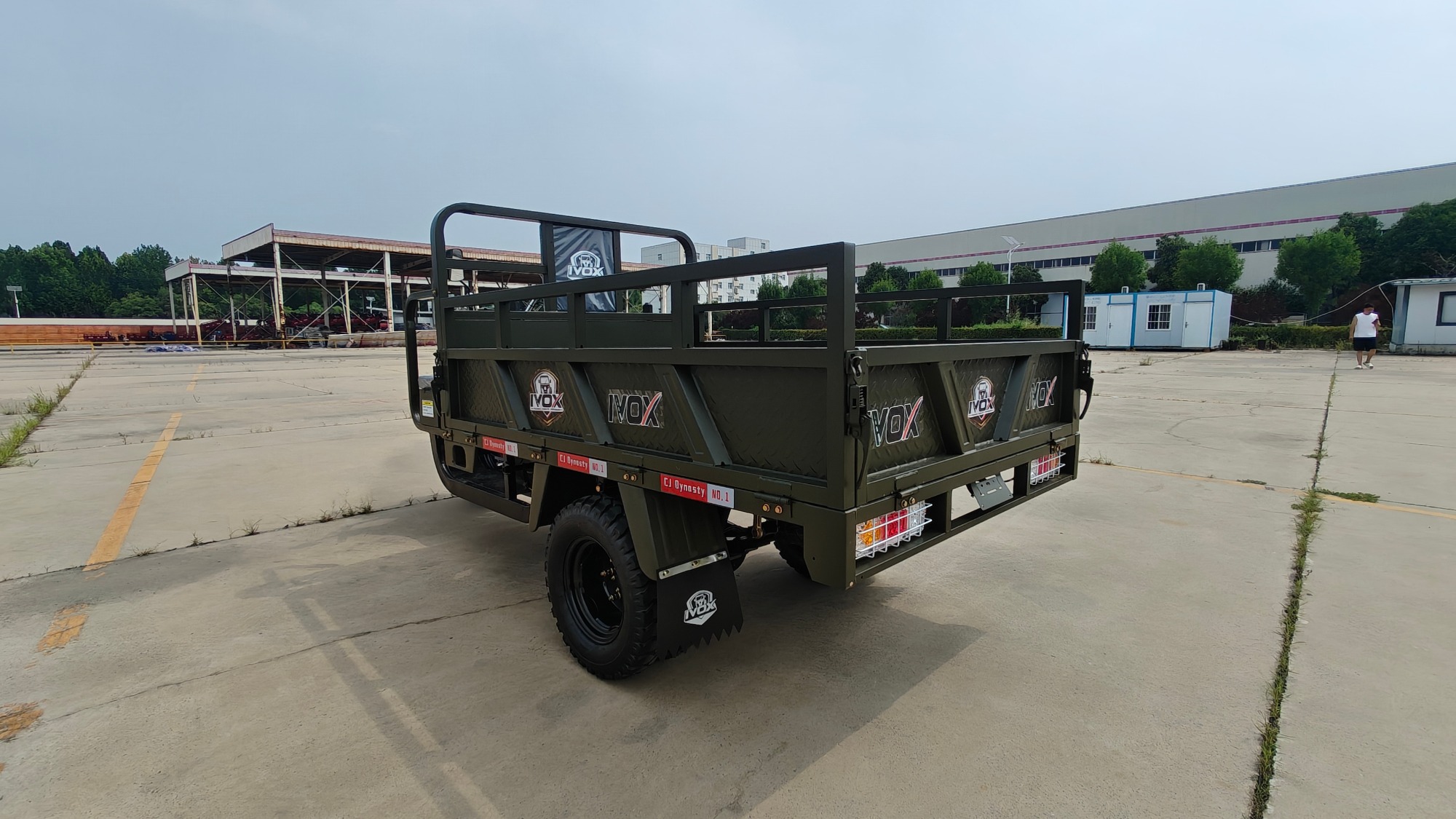 250cc Gasoline Engine Cargo Tricycle, Strong Load-Bearing Capacity, Stable and Reliable Power, High-Performance Tricycle.