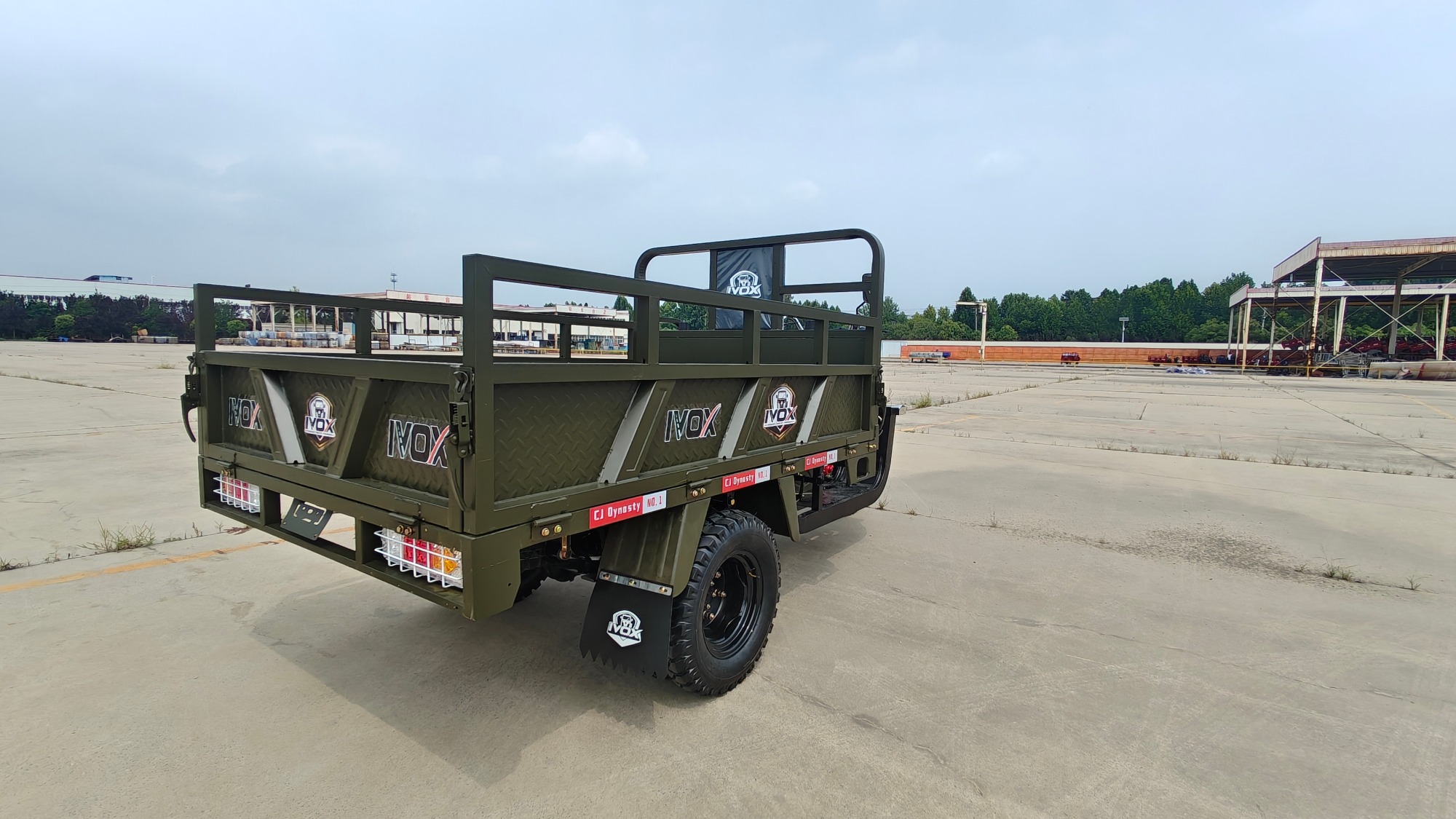 250cc Gasoline Engine Cargo Tricycle, Strong Load-Bearing Capacity, Stable and Reliable Power, High-Performance Tricycle.