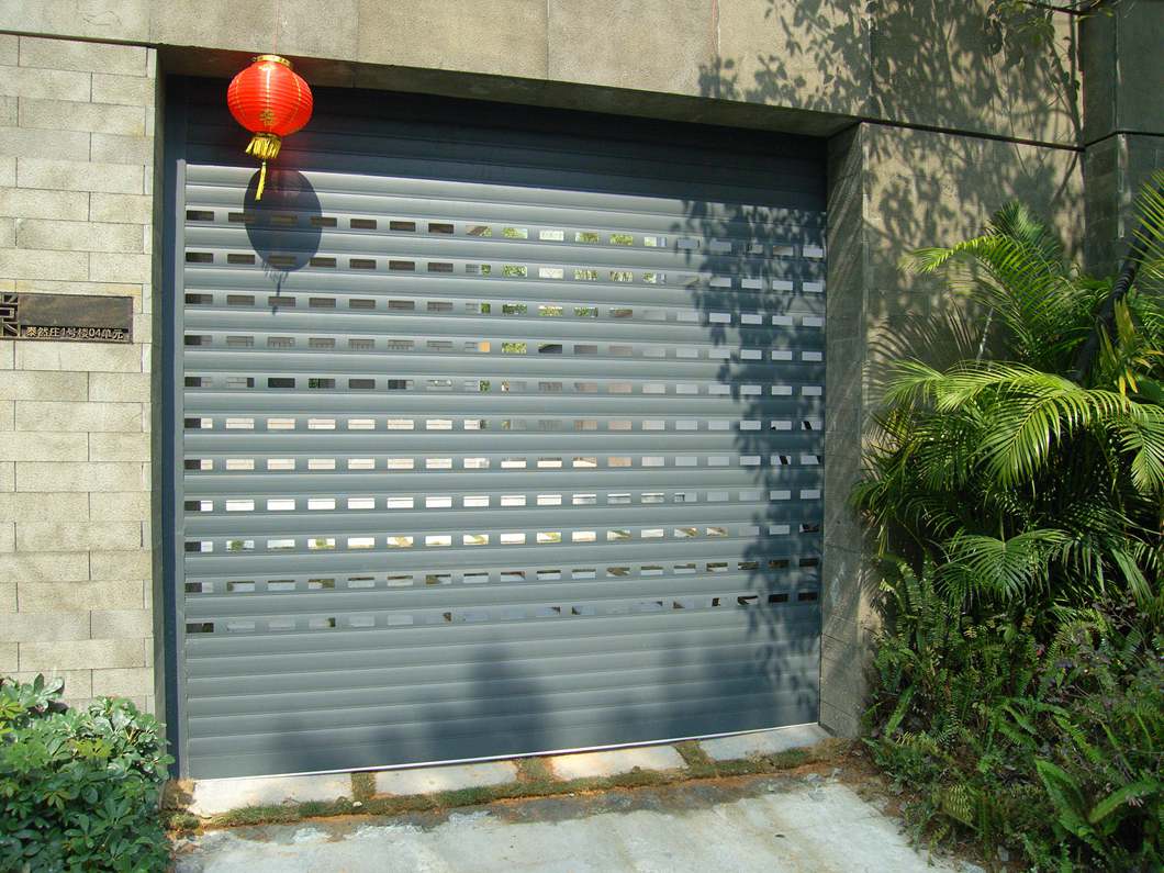 aluminum roller garage door project photo 4