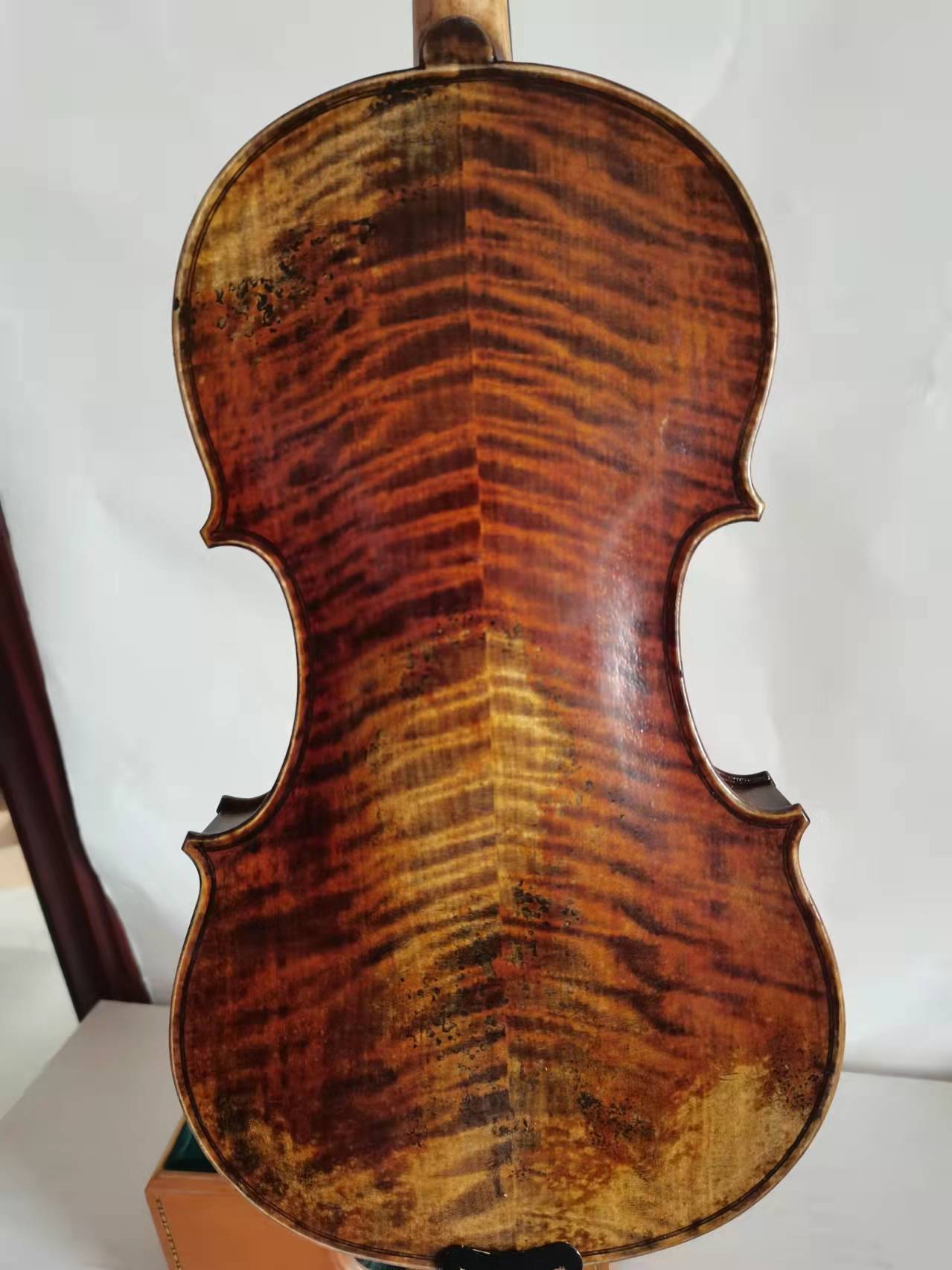 Master violin 4/4 Stradi model solid flamed maple back spruce top