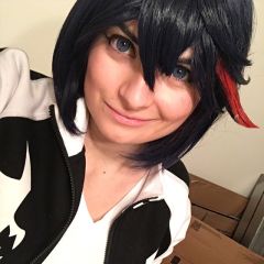 Kill la Kill Ryuko Matoi dark blue with red streak short bob wig