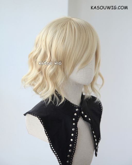 S-4 / KA009 Beach Blonde loose beach waves lolita . harajuku wig with bangs .35cm .