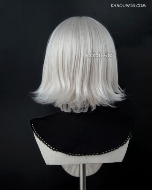 NieR: Automata A2 short hair version. warm white flippy wig SP05