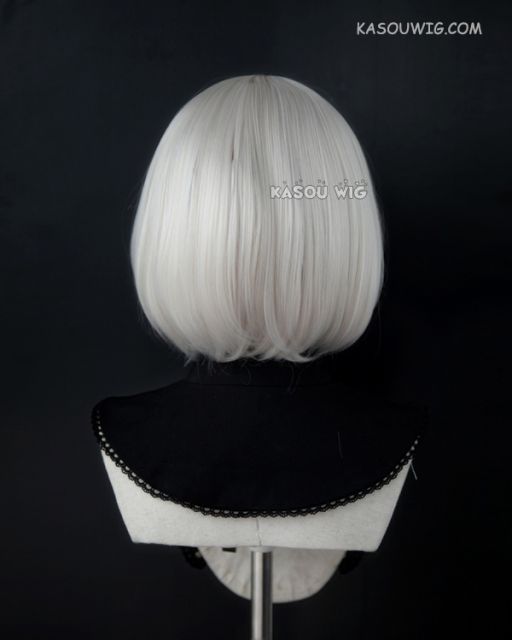 ( 2 colors ) NieR: Automata 2B short bob silver white cosplay wig  with long bangs