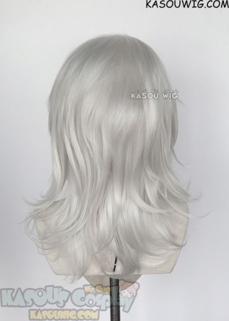 Kimetsu no Yaiba Demon Slayer Uzui Tengen/ Rui silver layered medium length cosplay wig