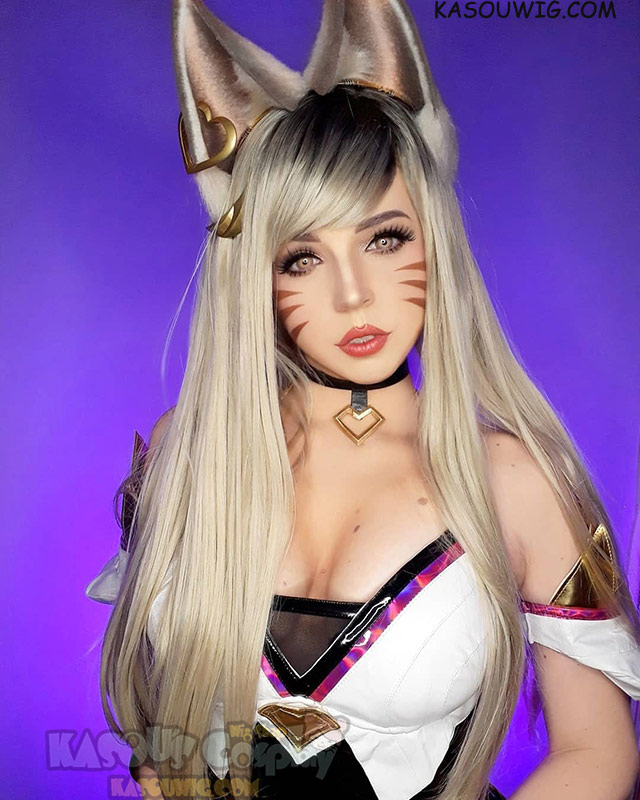 League of Legends KDA Ahri grayish blonde with black roots