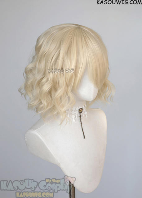 S-4 / SP17 light cream blonde loose beach waves lolita wig with bangs 35cm