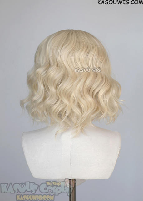 S-4 / SP17 light cream blonde loose beach waves lolita wig with bangs 35cm