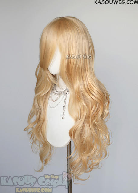 L-3 / SP23 Light Peach long layers loose waves wig