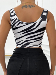 OMONSIM Wholesale Women Sleeveless Asymmetrical Hem Tank Top Square Neck Zebra Stripe Slim Crop Camis
