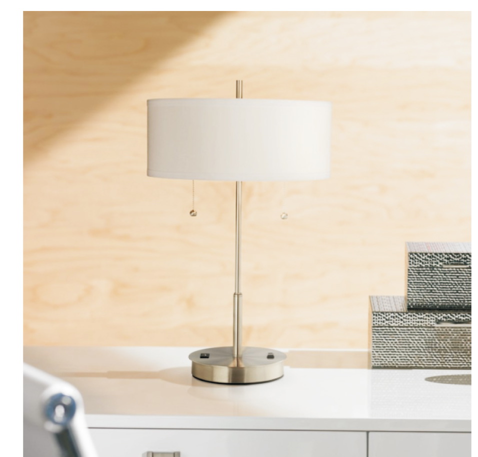 ဟိုတယ်ပရောဂျက် စားပွဲတင်မီးအိမ်၊ စားပွဲတင်မီးချောင်း ဒီဇိုင်းပုံစံ ခေတ်မီ အထည်အလိပ်အကာဖြင့် Satin နီကယ်ရောင် USB အမြန်အားသွင်းပေါက် ၂ ခုပါ