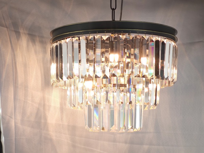 မီးလုံး 3 လုံး Crystal wall lamp၊ Luxury Design၊ ဇိမ်ခံ Crystal wall lamp များကို ဟိုတယ်၊ Villa၊ Home၊ Retaurant တွင် တပ်ဆင်ထားသည်။ Gold/Chrome/Painting သည် သင့်ရွေးချယ်မှုအတွက်ဖြစ်သည်။