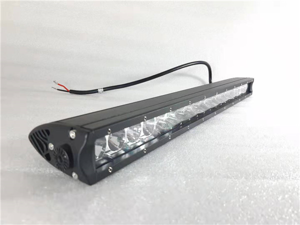 Starpoint 31 inch Single Row led Driviving Light Bar 1 Lux @ 350M +  IP67 Rating 12,000 Lumens