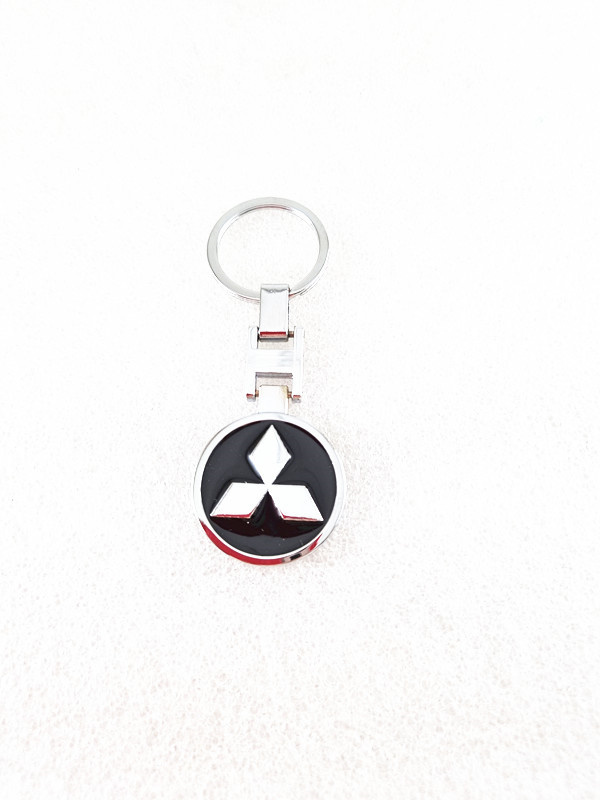 Double sided  KIA, Mitsubishi, Honda, Land Rover, Nissan Keyring (One only)