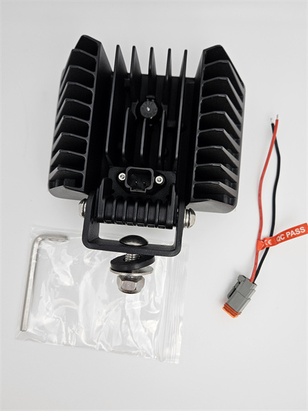 Curved LED Work Light 120 Degree Ultra Wide Flood Beam 9-36V 9500LM IP69K - 2 years warranty