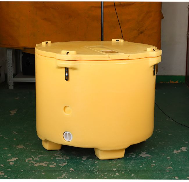 Round 630L rotationally molded insulated fish box cooler container