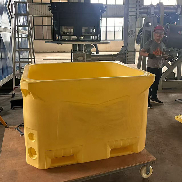 Commercial Seafood Transport Container 800L Stackable with Lid