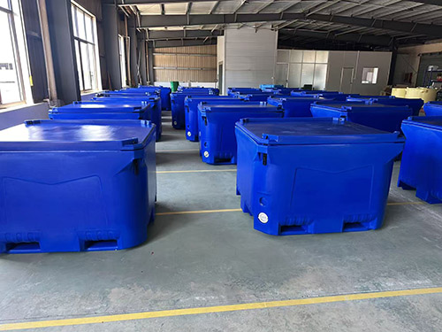 800L fish bin production photo 1