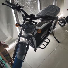 All Weather Hunting New Style Electric Motorcycle 60KM/H Tubeless Tire Electric Scooter