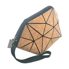 Eco Friendly Cork Makeup Bag for Women Travel Beauty Bag Natural Cork Cosmetic Pouch Cork Clutch Bag with Zipper
