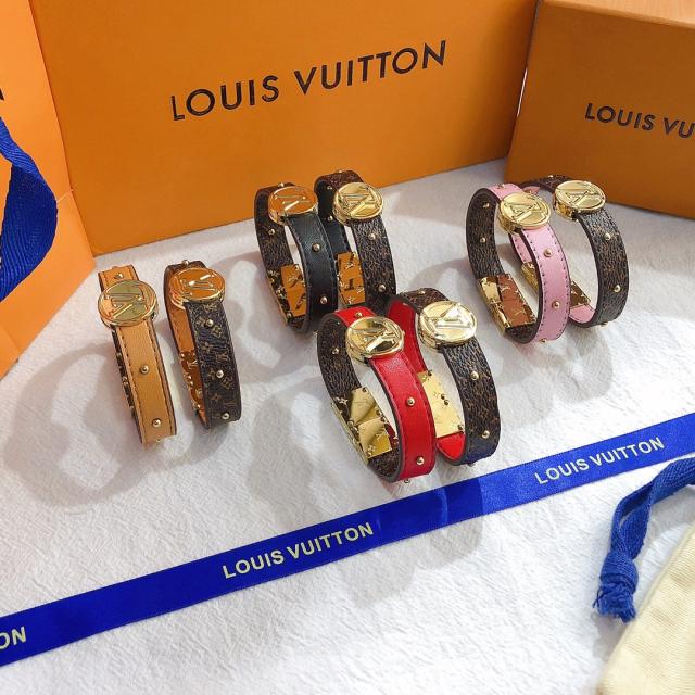 Fashion Avenue Edina on Instagram: ❗️SOLD❗️Louis Vuitton Hockenheim  bracelet. With box and dustbag. $275. • • • • • • • • • • #edina  #50thandfrance #designerresale #shopsmall #upscale