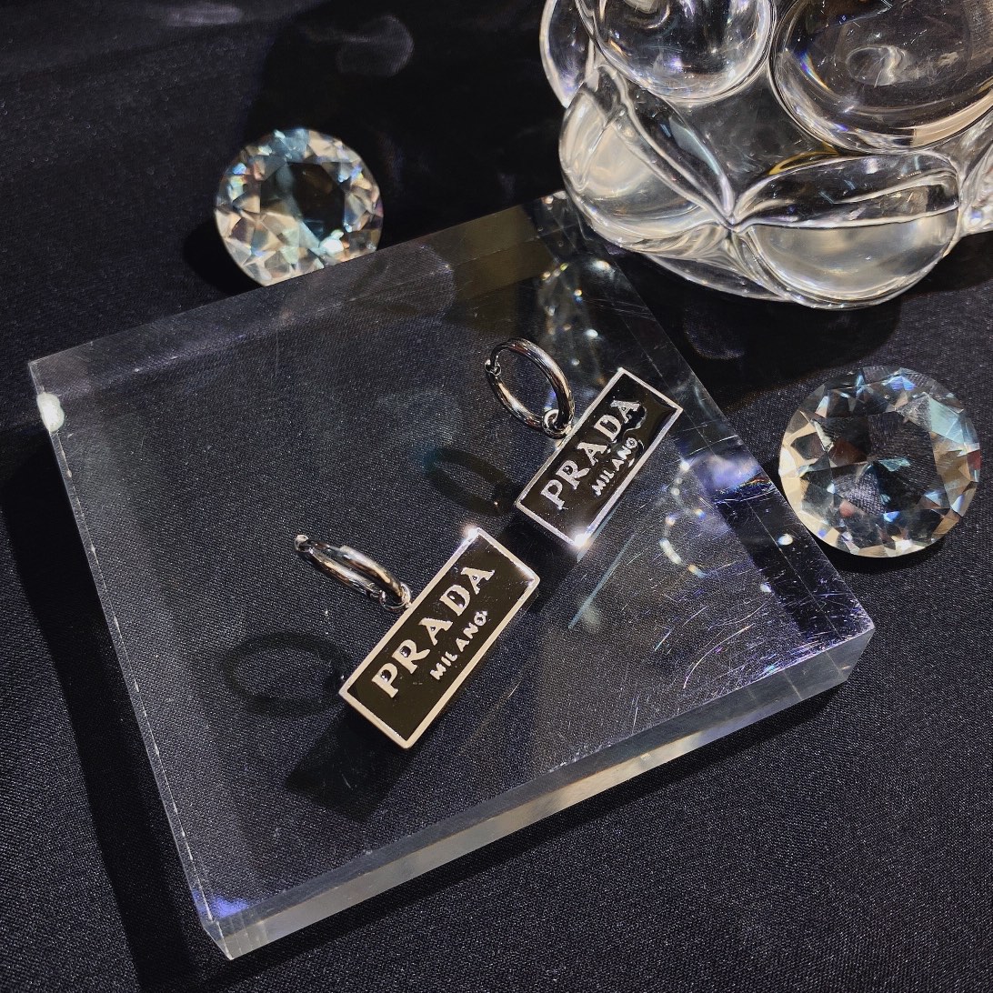 P&R  High quality fashion Earring 01612