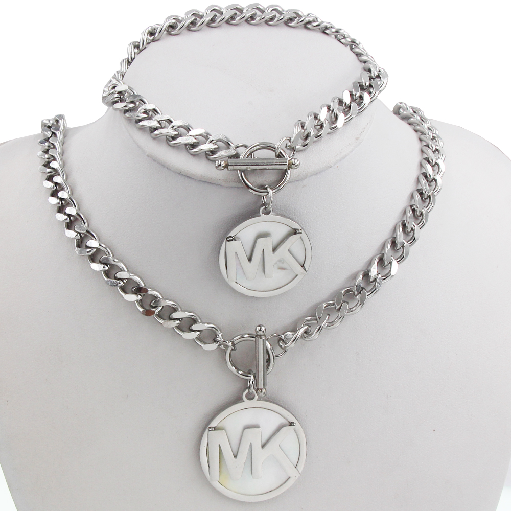 High  Quality  Fashion Stainless Steel Jewelry Set 04697