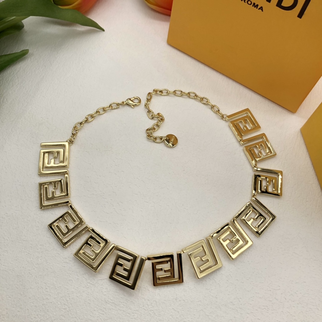 High   Quality   Fashion  Necklace   09117790