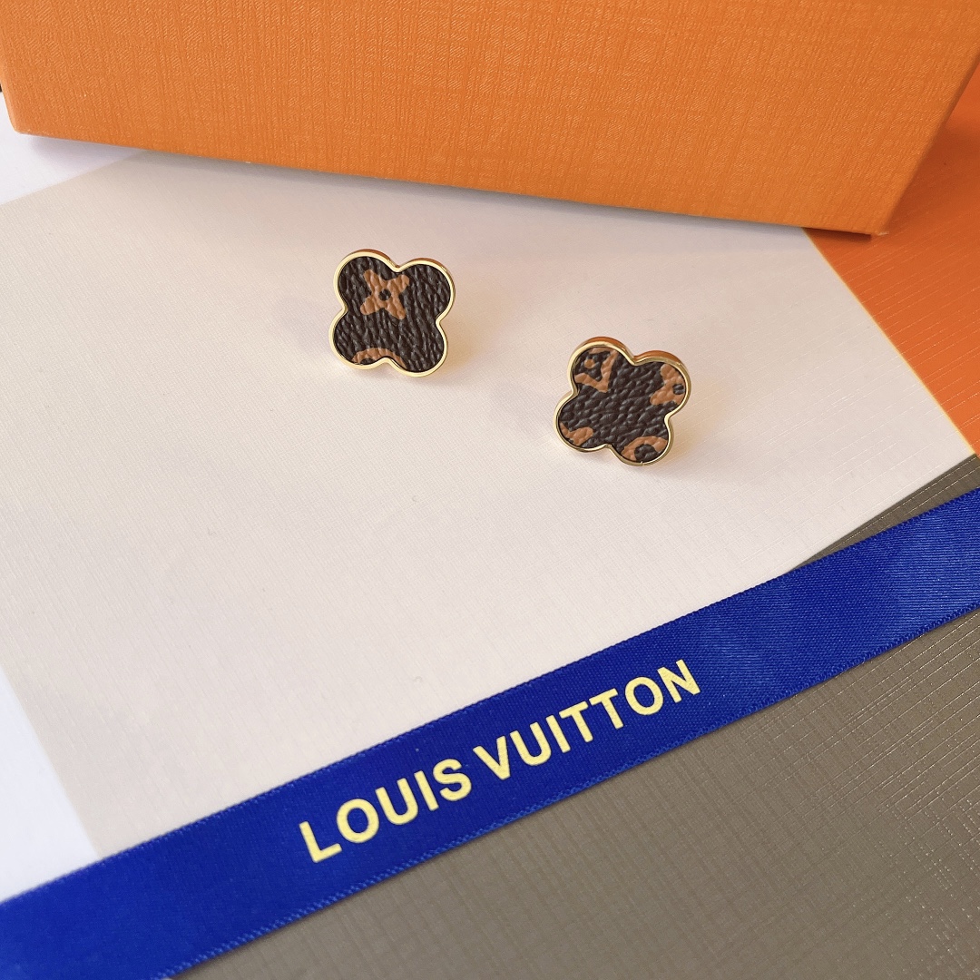 High   Quality   Fashion   Earring   01272
