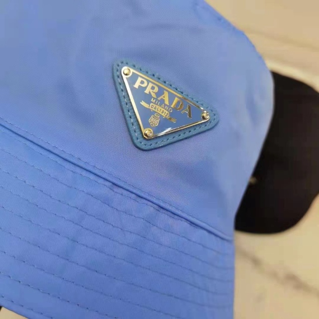 P*rada  High  Qulity  Hats/Caps    06100846