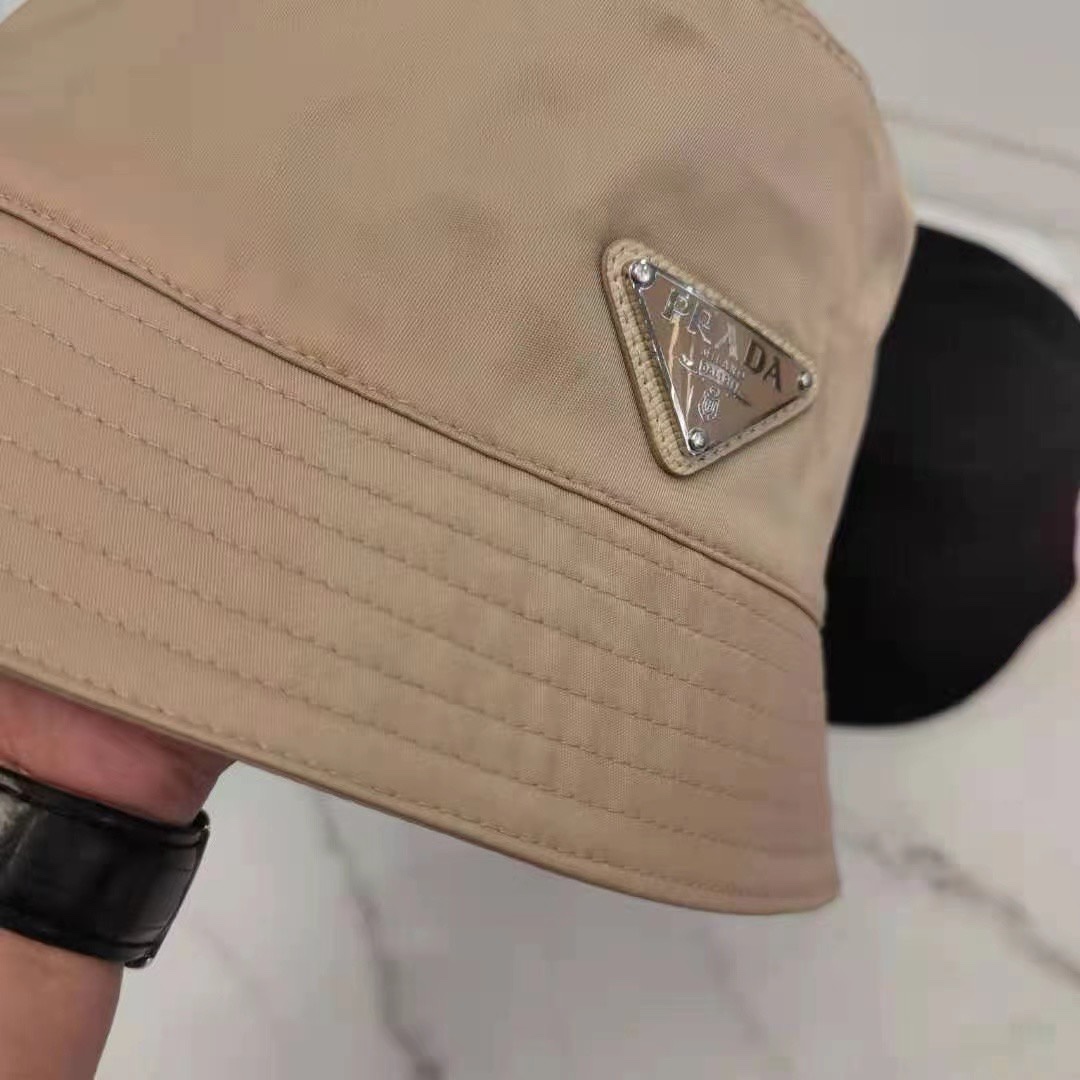 P*rada  High  Qulity  Hats/Caps    06100846