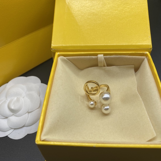 High   Quality   Fashion    Ring    07118359