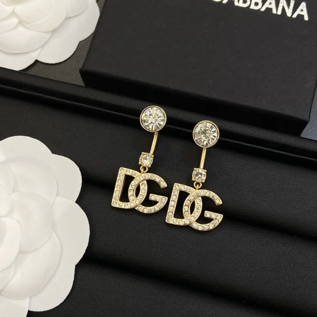High   Quality  Fashion    Earring  07120525