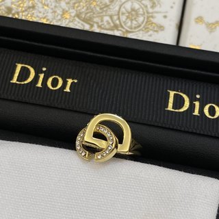 High   Quality  Fashion    Ring    07121619